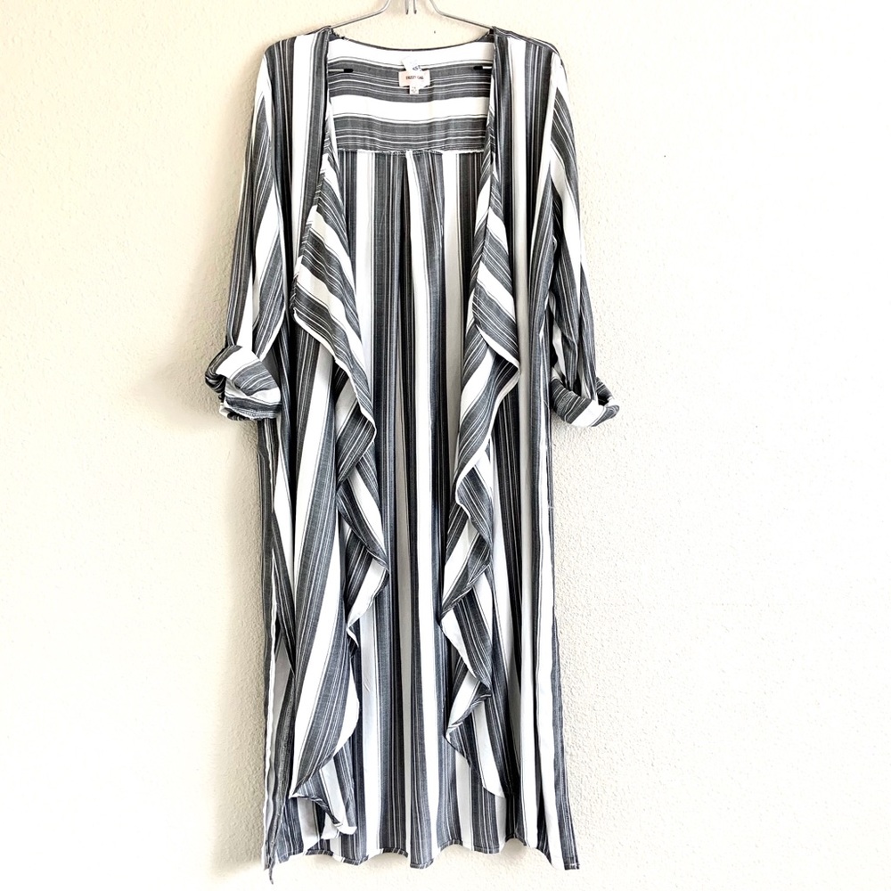 Dizzy Gal Long Kimono Roll Tab Sleeve 1X